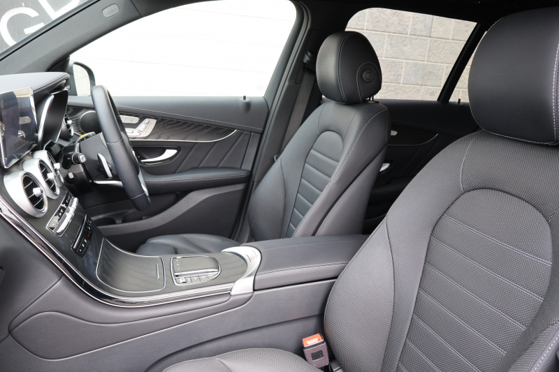 メルセデスベンツ GLC GLC220d 4MATIC AMGﾗｲﾝ　後期型 ﾚｻﾞｰｴｸｽｸﾙｰｼﾌﾞPKG ﾚｰﾀﾞｰｾｰﾌﾃｨPKG ｴｱﾊﾞﾗﾝｽPKG ﾊﾟﾉﾗﾏSR 1ｵｰﾅｰ 黒革ｼｰﾄ ｼｰﾄﾋｰﾀ ﾍﾞﾝﾁﾚｰﾀ MBUX 純正10.25ｲﾝﾁﾅﾋﾞ地ﾃﾞｼﾞ ｺｯｸﾋﾟｯﾄDisp 360°ｶﾒﾗ PTS 電動Rｹﾞｰﾄ HUD AMG19ｲﾝﾁAW　2年保証