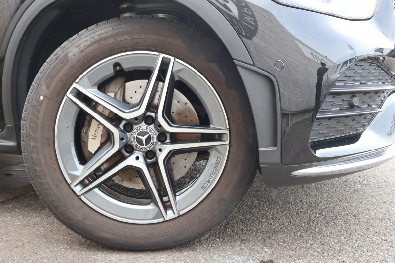 メルセデスベンツ GLC GLC220d 4MATIC AMGﾗｲﾝ　後期型 ﾚｻﾞｰｴｸｽｸﾙｰｼﾌﾞPKG ﾚｰﾀﾞｰｾｰﾌﾃｨPKG ｴｱﾊﾞﾗﾝｽPKG ﾊﾟﾉﾗﾏSR 1ｵｰﾅｰ 黒革ｼｰﾄ ｼｰﾄﾋｰﾀ ﾍﾞﾝﾁﾚｰﾀ MBUX 純正10.25ｲﾝﾁﾅﾋﾞ地ﾃﾞｼﾞ ｺｯｸﾋﾟｯﾄDisp 360°ｶﾒﾗ PTS 電動Rｹﾞｰﾄ HUD AMG19ｲﾝﾁAW　2年保証