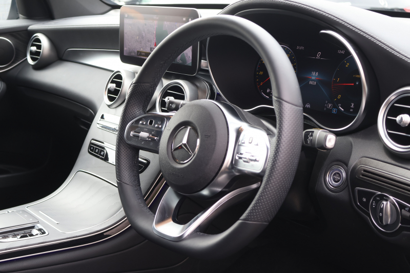 メルセデスベンツ GLC GLC220d 4MATIC AMGﾗｲﾝ　後期型 ﾚｻﾞｰｴｸｽｸﾙｰｼﾌﾞPKG ﾚｰﾀﾞｰｾｰﾌﾃｨPKG ｴｱﾊﾞﾗﾝｽPKG ﾊﾟﾉﾗﾏSR 1ｵｰﾅｰ 黒革ｼｰﾄ ｼｰﾄﾋｰﾀ ﾍﾞﾝﾁﾚｰﾀ MBUX 純正10.25ｲﾝﾁﾅﾋﾞ地ﾃﾞｼﾞ ｺｯｸﾋﾟｯﾄDisp 360°ｶﾒﾗ PTS 電動Rｹﾞｰﾄ HUD AMG19ｲﾝﾁAW　2年保証