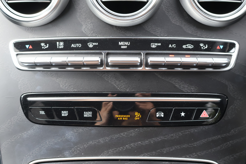 メルセデスベンツ GLC GLC220d 4MATIC AMGﾗｲﾝ　後期型 ﾚｻﾞｰｴｸｽｸﾙｰｼﾌﾞPKG ﾚｰﾀﾞｰｾｰﾌﾃｨPKG ｴｱﾊﾞﾗﾝｽPKG ﾊﾟﾉﾗﾏSR 1ｵｰﾅｰ 黒革ｼｰﾄ ｼｰﾄﾋｰﾀ ﾍﾞﾝﾁﾚｰﾀ MBUX 純正10.25ｲﾝﾁﾅﾋﾞ地ﾃﾞｼﾞ ｺｯｸﾋﾟｯﾄDisp 360°ｶﾒﾗ PTS 電動Rｹﾞｰﾄ HUD AMG19ｲﾝﾁAW　2年保証