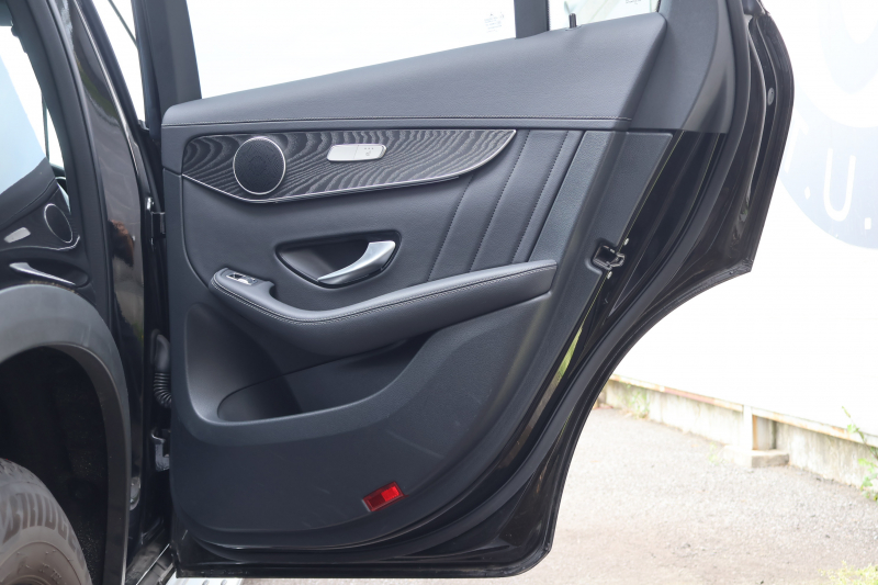 メルセデスベンツ GLC GLC220d 4MATIC AMGﾗｲﾝ　後期型 ﾚｻﾞｰｴｸｽｸﾙｰｼﾌﾞPKG ﾚｰﾀﾞｰｾｰﾌﾃｨPKG ｴｱﾊﾞﾗﾝｽPKG ﾊﾟﾉﾗﾏSR 1ｵｰﾅｰ 黒革ｼｰﾄ ｼｰﾄﾋｰﾀ ﾍﾞﾝﾁﾚｰﾀ MBUX 純正10.25ｲﾝﾁﾅﾋﾞ地ﾃﾞｼﾞ ｺｯｸﾋﾟｯﾄDisp 360°ｶﾒﾗ PTS 電動Rｹﾞｰﾄ HUD AMG19ｲﾝﾁAW　2年保証