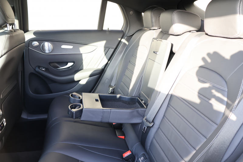 メルセデスベンツ GLCクーペ GLC300 4MATIC ｸｰﾍﾟ AMGﾗｲﾝ　後期型 ﾚｻﾞｰｴｸｽｸﾙｰｼﾌﾞPKG ﾚｰﾀﾞｰｾｰﾌﾃｨPKG ｴｱﾊﾞﾗﾝｽPKG 1ｵｰﾅｰ ｶﾞﾗｽSR 黒革 ｼｰﾄﾋｰﾀ ﾍﾞﾝﾁﾚｰﾀ 純正10.25ｲﾝﾁﾅﾋﾞ地ﾃﾞｼﾞ ｺｯｸﾋﾟｯﾄDisp 360°ｶﾒﾗ Burmester 電動Rｹﾞｰﾄ HUD AMG20ｲﾝﾁAW　2年保証