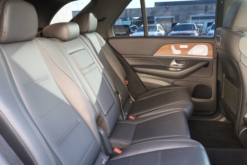 メルセデスベンツ GLE GLE450 4MATIC ｽﾎﾟｰﾂ(ISG搭載ﾓﾃﾞﾙ)　ﾚｻﾞｰｴｸｽｸﾙｰｼﾌﾞPKG AMGｽﾀｲﾘﾝｸﾞPKG ﾚｰﾀﾞｰｾｰﾌﾃｨPKG  ﾊﾟﾉﾗﾏSR 黒ﾅｯﾊﾟ革 ｼｰﾄﾋｰﾀｰ ﾍﾞﾝﾁﾚｰﾀｰ MBUX純正12.3ｲﾝﾁﾅﾋﾞTV 360°ｶﾒﾗ Burmester 温冷機能付ｶｯﾌﾟﾎﾙﾀﾞｰ HUD ﾏﾙﾁﾋﾞｰﾑLED AMG20ｲﾝﾁAW　2年保証