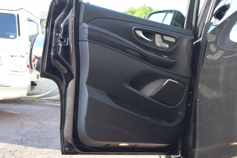 メルセデスベンツ Vクラス V220d ｽﾎﾟｰﾂ ﾛﾝｸﾞ　AMGﾃﾞｻﾞｲﾝｴｸｽﾃﾘｱ ﾚｰﾀﾞｰｾｰﾌﾃｨPKG 1ｵｰﾅｰ ﾊﾟﾉﾗﾏSR 黒革ｼｰﾄ  ｼｰﾄﾋｰﾀ 純正ﾅﾋﾞ地ﾃﾞｼﾞ 360度ｶﾒﾗ Burmesterｻﾗｳﾝﾄﾞ 電動Rｹﾞｰﾄ 電動ﾃﾞｭｱﾙｽﾗｲﾄﾞﾄﾞｱ Rﾓﾆﾀｰ  AMG19ｲﾝﾁAW　2年保証