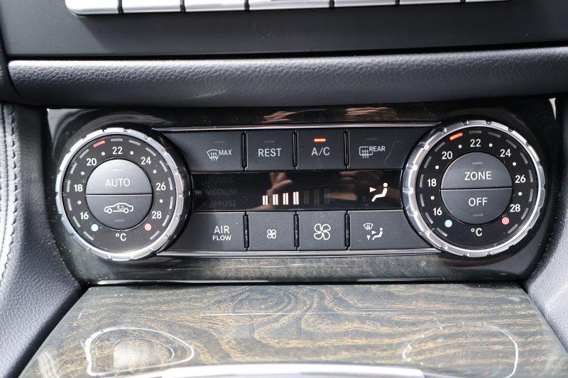 メルセデスベンツ CLS CLS350 ｼｭｰﾃｨﾝｸﾞﾌﾞﾚｰｸ AMGｽﾎﾟｰﾂPKG　ﾚｰﾀﾞｰｾｰﾌﾃｨPKG AMGｽﾀｲﾘﾝｸﾞPKG ｶﾞﾗｽSR 黒革ｼｰﾄ 全席ｼｰﾄﾋｰﾀｰ 純正ﾅﾋﾞ地ﾃﾞｼﾞ Bﾓﾆﾀｰ LEDﾍｯﾄﾞ ｷｰﾚｽGO AIRﾏﾃｨｯｸｻｽ AMG19AW　2年保証