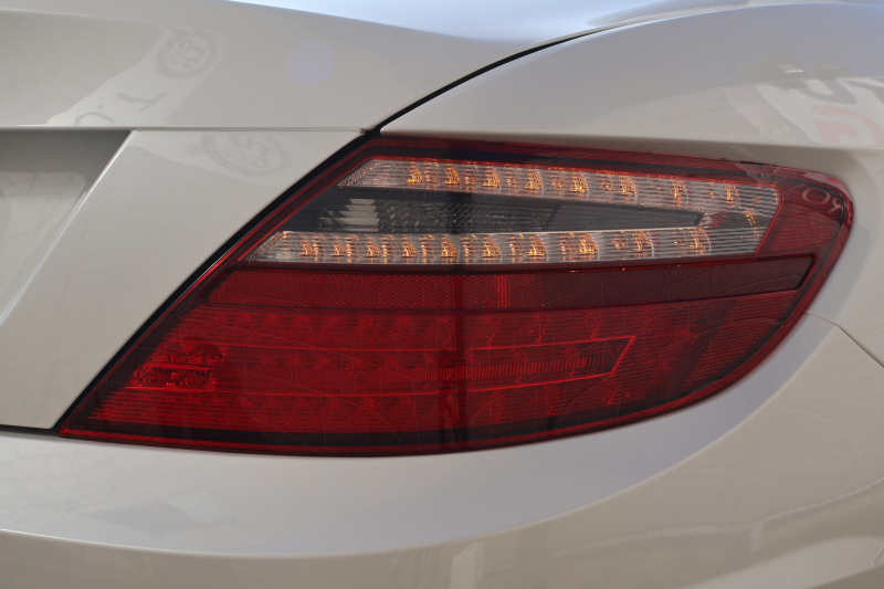 メルセデスベンツ SLKクラス SLK200 ｴｸｽｸﾙｰｼﾌﾞ　AMGｽﾎﾟｰﾂPKG ﾀﾞｲﾅﾐｯｸﾊﾝﾄﾞﾘﾝｸﾞPKG ﾚｰﾀﾞｰｾｰﾌﾃｨPKG ﾏｼﾞｯｸｽｶｲｺﾝﾄﾛｰﾙﾊﾞﾘｵR 黒革ｼｰﾄ ｼｰﾄﾋｰﾀｰ ｴｱｽｶｰﾌ 純正ﾅﾋﾞ地ﾃﾞｼﾞ ECOｽﾀｰﾄｽﾄｯﾌﾟ ｷｾﾉﾝﾍｯﾄﾞ AMG18AW　2年保証