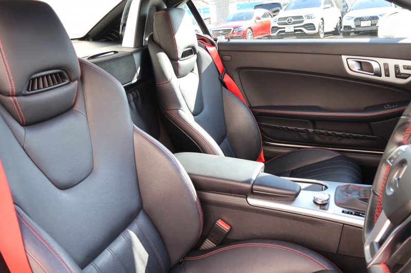 メルセデスベンツ SLKクラス SLK200 ｴｸｽｸﾙｰｼﾌﾞ　AMGｽﾎﾟｰﾂPKG ﾀﾞｲﾅﾐｯｸﾊﾝﾄﾞﾘﾝｸﾞPKG ﾚｰﾀﾞｰｾｰﾌﾃｨPKG ﾏｼﾞｯｸｽｶｲｺﾝﾄﾛｰﾙﾊﾞﾘｵR 黒革ｼｰﾄ ｼｰﾄﾋｰﾀｰ ｴｱｽｶｰﾌ 純正ﾅﾋﾞ地ﾃﾞｼﾞ ECOｽﾀｰﾄｽﾄｯﾌﾟ ｷｾﾉﾝﾍｯﾄﾞ AMG18AW　2年保証