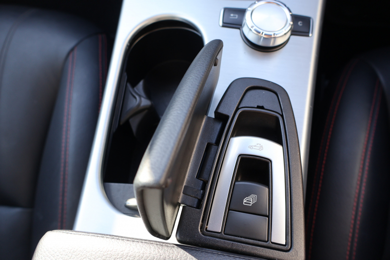 メルセデスベンツ SLKクラス SLK200 ｴｸｽｸﾙｰｼﾌﾞ　AMGｽﾎﾟｰﾂPKG ﾀﾞｲﾅﾐｯｸﾊﾝﾄﾞﾘﾝｸﾞPKG ﾚｰﾀﾞｰｾｰﾌﾃｨPKG ﾏｼﾞｯｸｽｶｲｺﾝﾄﾛｰﾙﾊﾞﾘｵR 黒革ｼｰﾄ ｼｰﾄﾋｰﾀｰ ｴｱｽｶｰﾌ 純正ﾅﾋﾞ地ﾃﾞｼﾞ ECOｽﾀｰﾄｽﾄｯﾌﾟ ｷｾﾉﾝﾍｯﾄﾞ AMG18AW　2年保証