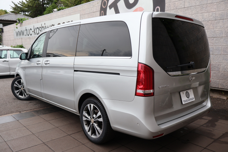 メルセデスベンツ Vクラス V220d ｱﾊﾞﾝｷﾞｬﾙﾄﾞ ﾛﾝｸﾞ　ｱﾊﾞﾝｷﾞｬﾙﾄﾞﾗｲﾝ ﾚｰﾀﾞｰｾｰﾌﾃｨPKG 黒革ｼｰﾄ  ｼｰﾄﾋｰﾀ 純正ﾅﾋﾞ地ﾃﾞｼﾞ 360度ｶﾒﾗ Burmesterｻﾗｳﾝﾄﾞ 電動Rｹﾞｰﾄ 電動ﾃﾞｭｱﾙｽﾗｲﾄﾞﾄﾞｱ ｶﾛｯﾂｪﾘｱ製Rﾓﾆﾀｰ  18ｲﾝﾁAW　2年保証