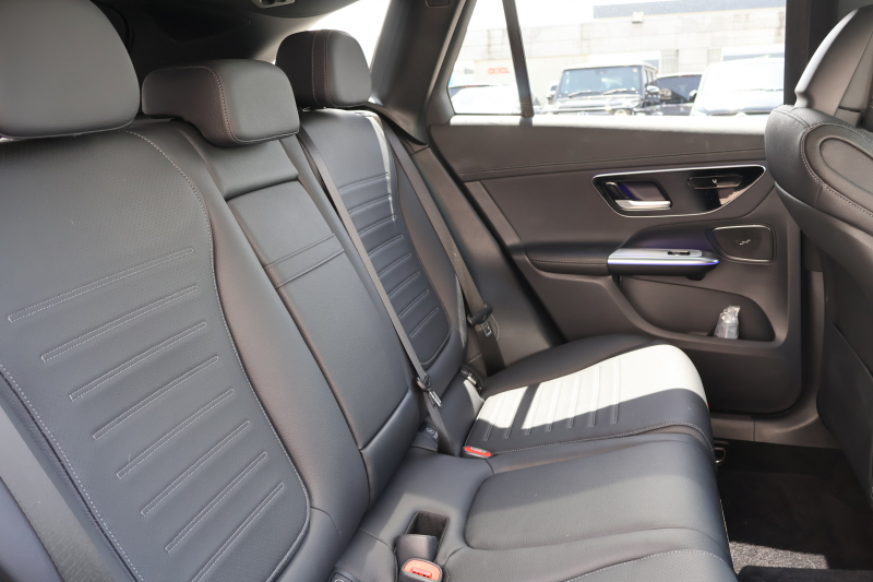 メルセデスベンツ GLC GLC220d 4MATIC(ISG搭載ﾓﾃﾞﾙ) AMGﾗｲﾝPKG　ﾚｰﾀﾞｰｾｰﾌﾃｨPKG 1ｵｰﾅｰ ﾊﾟﾉﾗﾏSR 黒革 全席ｼｰﾄﾋｰﾀｰ MBUX 純正ﾅﾋﾞ地ﾃﾞｼﾞ AppleCarPlay 360度ｶﾒﾗ  ﾜｲﾔﾚｽﾁｬｰｼﾞﾝｸﾞ 純正360°ﾄﾞﾗﾚｺ AMG19ｲﾝﾁAW　2年保証
