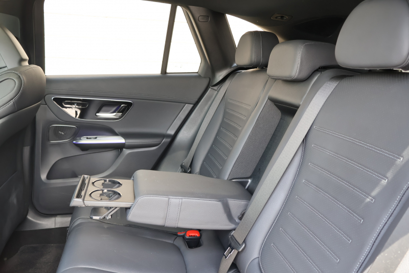 メルセデスベンツ GLC GLC220d 4MATIC(ISG搭載ﾓﾃﾞﾙ) AMGﾗｲﾝPKG　ﾚｰﾀﾞｰｾｰﾌﾃｨPKG 1ｵｰﾅｰ ﾊﾟﾉﾗﾏSR 黒革 全席ｼｰﾄﾋｰﾀｰ MBUX 純正ﾅﾋﾞ地ﾃﾞｼﾞ AppleCarPlay 360度ｶﾒﾗ  ﾜｲﾔﾚｽﾁｬｰｼﾞﾝｸﾞ 純正360°ﾄﾞﾗﾚｺ AMG19ｲﾝﾁAW　2年保証