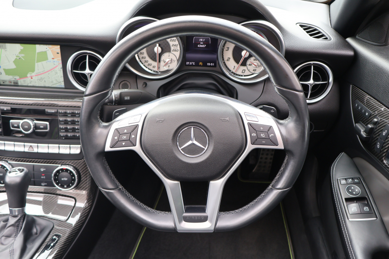 メルセデスベンツ SLKクラス SLK200 ｶｰﾎﾞﾝﾙｯｸｴﾃﾞｨｼｮﾝ　限定100台 AMGｽﾎﾟｰﾂPKG ﾚｰﾀﾞｰｾｰﾌﾃｨPKG ﾏｼﾞｯｸｽｶｲｺﾝﾄﾛｰﾙﾊﾞﾘｵR 専用ﾅｯﾊﾟ革ｼｰﾄ ｼｰﾄﾋｰﾀｰ 純正ﾅﾋﾞ地ﾃﾞｼﾞ ECOｽﾄｯﾌﾟ ｷｾﾉﾝﾍｯﾄﾞ ｶｰﾎﾞﾝｲﾝﾃﾘｱ AMG18AW　2年保証