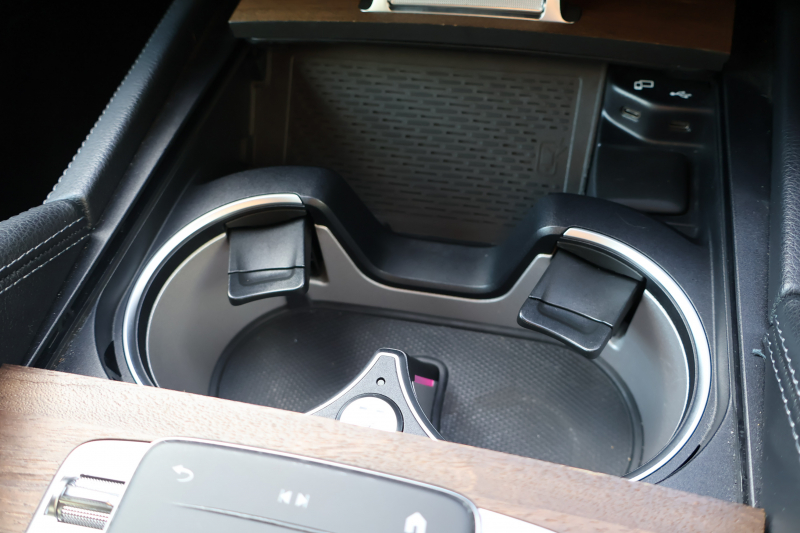 メルセデスベンツ GLE GLE450 4MATIC ｽﾎﾟｰﾂ(ISG搭載ﾓﾃﾞﾙ)　ﾚｻﾞｰｴｸｽｸﾙｰｼﾌﾞPKG AMGｽﾀｲﾘﾝｸﾞPKG ﾚｰﾀﾞｰｾｰﾌﾃｨPKG  ﾊﾟﾉﾗﾏSR 黒ﾅｯﾊﾟ革 ｼｰﾄﾋｰﾀｰ ﾍﾞﾝﾁﾚｰﾀｰ MBUX純正12.3ｲﾝﾁﾅﾋﾞTV 360°ｶﾒﾗ Burmester 温冷機能付ｶｯﾌﾟﾎﾙﾀﾞｰ HUD ﾏﾙﾁﾋﾞｰﾑLED AMG20ｲﾝﾁAW　2年保証