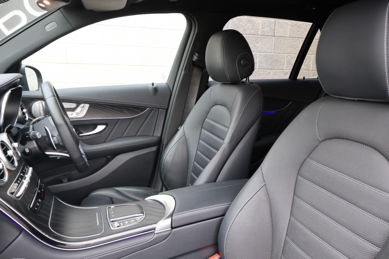 AMG GLC GLC43 4MATIC　後期 ﾚｻﾞｰｴｸｽｸﾙｰｼﾌﾞPKG ﾚｰﾀﾞｰｾｰﾌﾃｨPKG ｴｱﾊﾞﾗﾝｽPKG 1ｵｰﾅｰ ﾊﾟﾉﾗﾏSR 黒革ｼｰﾄ ｼｰﾄﾋｰﾀ ﾍﾞﾝﾁﾚｰﾀ MBUX 純正10.25ｲﾝﾁﾅﾋﾞ地ﾃﾞｼﾞ ｺｯｸﾋﾟｯﾄDisp 360°ｶﾒﾗ Burmester PTS 電動Rｹﾞｰﾄ HUD AMG20ｲﾝﾁAW　2年保証