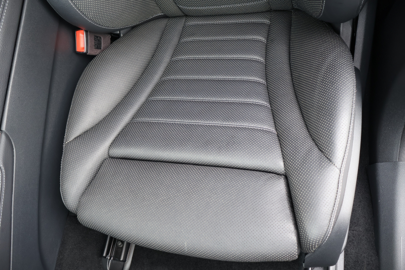 AMG GLC GLC43 4MATIC　後期 ﾚｻﾞｰｴｸｽｸﾙｰｼﾌﾞPKG ﾚｰﾀﾞｰｾｰﾌﾃｨPKG ｴｱﾊﾞﾗﾝｽPKG 1ｵｰﾅｰ ﾊﾟﾉﾗﾏSR 黒革ｼｰﾄ ｼｰﾄﾋｰﾀ ﾍﾞﾝﾁﾚｰﾀ MBUX 純正10.25ｲﾝﾁﾅﾋﾞ地ﾃﾞｼﾞ ｺｯｸﾋﾟｯﾄDisp 360°ｶﾒﾗ Burmester PTS 電動Rｹﾞｰﾄ HUD AMG20ｲﾝﾁAW　2年保証