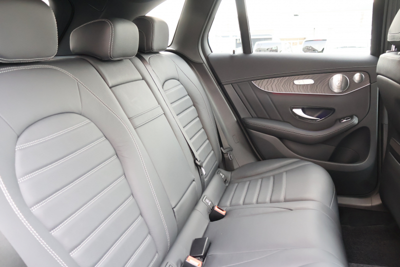 AMG GLC GLC43 4MATIC　後期 ﾚｻﾞｰｴｸｽｸﾙｰｼﾌﾞPKG ﾚｰﾀﾞｰｾｰﾌﾃｨPKG ｴｱﾊﾞﾗﾝｽPKG 1ｵｰﾅｰ ﾊﾟﾉﾗﾏSR 黒革ｼｰﾄ ｼｰﾄﾋｰﾀ ﾍﾞﾝﾁﾚｰﾀ MBUX 純正10.25ｲﾝﾁﾅﾋﾞ地ﾃﾞｼﾞ ｺｯｸﾋﾟｯﾄDisp 360°ｶﾒﾗ Burmester PTS 電動Rｹﾞｰﾄ HUD AMG20ｲﾝﾁAW　2年保証