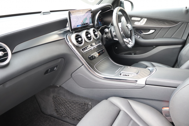AMG GLC GLC43 4MATIC　後期 ﾚｻﾞｰｴｸｽｸﾙｰｼﾌﾞPKG ﾚｰﾀﾞｰｾｰﾌﾃｨPKG ｴｱﾊﾞﾗﾝｽPKG 1ｵｰﾅｰ ﾊﾟﾉﾗﾏSR 黒革ｼｰﾄ ｼｰﾄﾋｰﾀ ﾍﾞﾝﾁﾚｰﾀ MBUX 純正10.25ｲﾝﾁﾅﾋﾞ地ﾃﾞｼﾞ ｺｯｸﾋﾟｯﾄDisp 360°ｶﾒﾗ Burmester PTS 電動Rｹﾞｰﾄ HUD AMG20ｲﾝﾁAW　2年保証