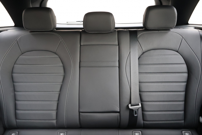 AMG GLC GLC43 4MATIC　後期 ﾚｻﾞｰｴｸｽｸﾙｰｼﾌﾞPKG ﾚｰﾀﾞｰｾｰﾌﾃｨPKG ｴｱﾊﾞﾗﾝｽPKG 1ｵｰﾅｰ ﾊﾟﾉﾗﾏSR 黒革ｼｰﾄ ｼｰﾄﾋｰﾀ ﾍﾞﾝﾁﾚｰﾀ MBUX 純正10.25ｲﾝﾁﾅﾋﾞ地ﾃﾞｼﾞ ｺｯｸﾋﾟｯﾄDisp 360°ｶﾒﾗ Burmester PTS 電動Rｹﾞｰﾄ HUD AMG20ｲﾝﾁAW　2年保証