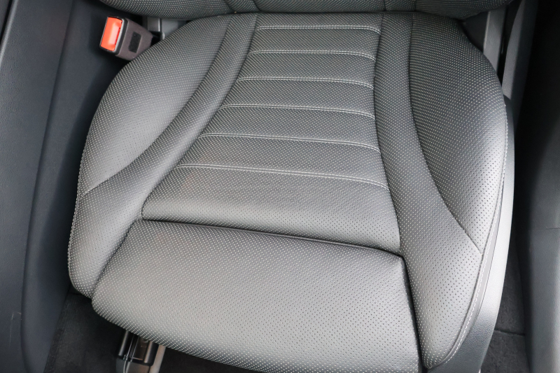 メルセデスベンツ GLCクーペ GLC220d 4MATIC ｸｰﾍﾟ AMGﾗｲﾝ　後期型 ﾚｻﾞｰｴｸｽｸﾙｰｼﾌﾞPKG ﾚｰﾀﾞｰｾｰﾌﾃｨPKG ｴｱﾊﾞﾗﾝｽPKG ｶﾞﾗｽSR 黒革 ｼｰﾄﾋｰﾀ ﾍﾞﾝﾁﾚｰﾀ MBUX 純正10.25ｲﾝﾁﾅﾋﾞ地ﾃﾞｼﾞ ｺｯｸﾋﾟｯﾄDisp 360°ｶﾒﾗ Burmester 電動Rｹﾞｰﾄ HUD AMG19ｲﾝﾁAW　2年保証