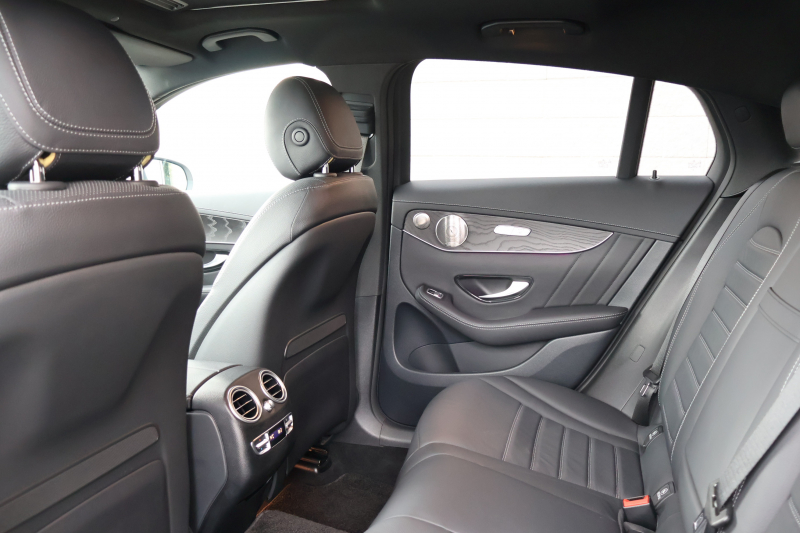 メルセデスベンツ GLCクーペ GLC220d 4MATIC ｸｰﾍﾟ AMGﾗｲﾝ　後期型 ﾚｻﾞｰｴｸｽｸﾙｰｼﾌﾞPKG ﾚｰﾀﾞｰｾｰﾌﾃｨPKG ｴｱﾊﾞﾗﾝｽPKG ｶﾞﾗｽSR 黒革 ｼｰﾄﾋｰﾀ ﾍﾞﾝﾁﾚｰﾀ MBUX 純正10.25ｲﾝﾁﾅﾋﾞ地ﾃﾞｼﾞ ｺｯｸﾋﾟｯﾄDisp 360°ｶﾒﾗ Burmester 電動Rｹﾞｰﾄ HUD AMG19ｲﾝﾁAW　2年保証