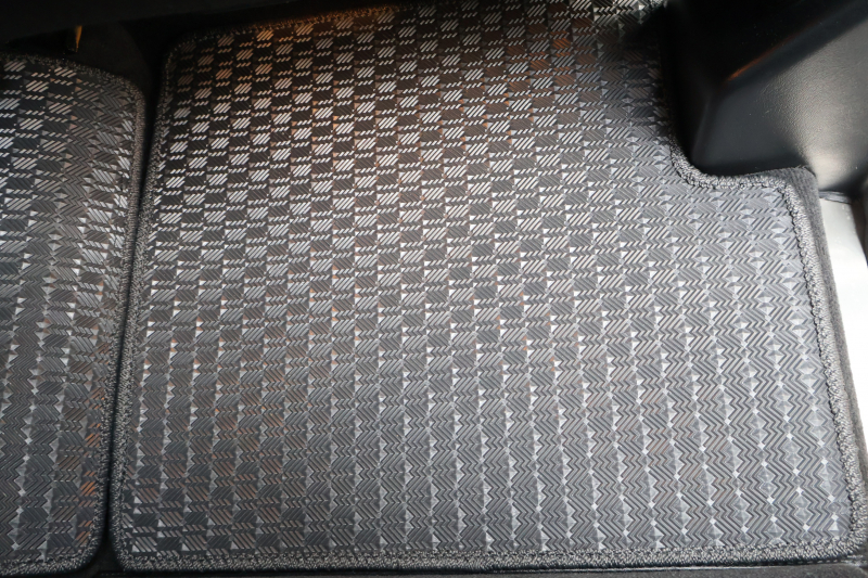 メルセデスベンツ Gクラス G350d　最終ﾓﾃﾞﾙ 特別ﾎﾞﾃﾞｨｶﾗｰ ﾗｸﾞｼﾞｭｱﾘｰPKG ｴｸｽﾃﾘｱｽﾃﾝﾚｽPKG ｸﾛｰﾑPKG ﾃﾞｨｽﾄﾛﾆｯｸ&BSM 7AT SR 黒革ｼｰﾄ ﾒﾓﾘｰ付Pｼｰﾄ 全席ﾋｰﾀｰ 純正8ｲﾝﾁﾜｲﾄﾞﾅﾋﾞ地ﾃﾞｼﾞ Bｶﾒﾗ harman/kardon LOGIC7ｻﾗｳﾝﾄﾞ AppleCarPlay PTS ｷｾﾉﾝ 純正18ｲﾝﾁAW　2年保証
