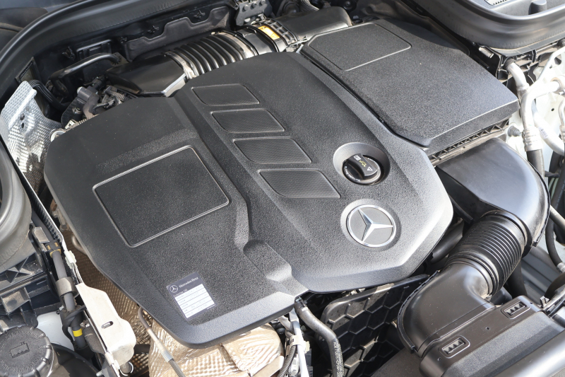メルセデスベンツ GLC GLC220d 4MATIC ｸｰﾍﾟ AMGﾗｲﾝ　後期型 ﾚｻﾞｰｴｸｽｸﾙｰｼﾌﾞPKG ﾚｰﾀﾞｰｾｰﾌﾃｨPKG ｴｱﾊﾞﾗﾝｽPKG ｶﾞﾗｽSR 黒革 ｼｰﾄﾋｰﾀ ﾍﾞﾝﾁﾚｰﾀ MBUX 純正10.25ｲﾝﾁﾅﾋﾞ地ﾃﾞｼﾞ ｺｯｸﾋﾟｯﾄDisp 360°ｶﾒﾗ Burmester 電動Rｹﾞｰﾄ HUD AMG19ｲﾝﾁAW　2年保証