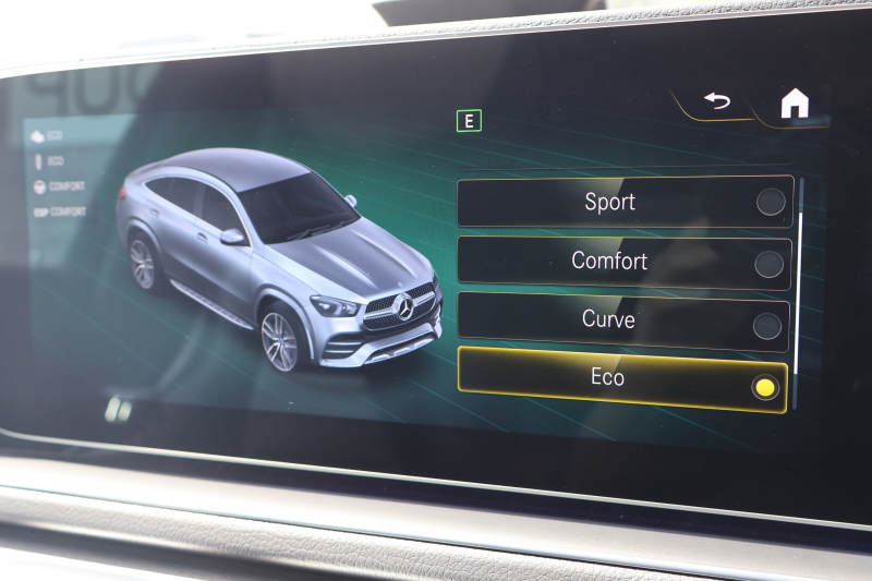 メルセデスベンツ GLE GLE400d 4MATIC ｸｰﾍﾟ ｽﾎﾟｰﾂ　E-ACTIVE BODY CONTROLPKG ﾚｰﾀﾞｰｾｰﾌﾃｨPKG ｴﾅｼﾞｬｲｼﾞﾝｸﾞPKG 1ｵｰﾅｰ ﾊﾟﾉﾗﾏSR 黒ﾅｯﾊﾟ革 ｼｰﾄﾋｰﾀｰ ﾍﾞﾝﾁﾚｰﾀｰ 純正12.3ｲﾝﾁﾅﾋﾞTV MBUX Burmester ﾌｯﾄﾄﾗﾝｸOP 温冷ｶｯﾌﾟﾎﾙﾀﾞｰ HUD LEDﾗｲﾄ AMG21ｲﾝﾁAW　2年保証