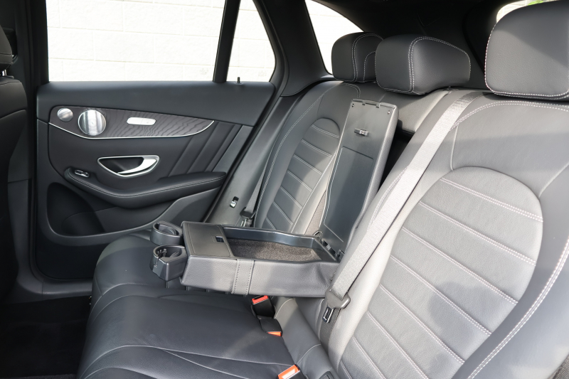 メルセデスベンツ GLC GLC250 4MATIC ｽﾎﾟｰﾂ(本革仕様)　AMGｽﾀｲﾘﾝｸﾞPKG ｴｱﾊﾞﾗﾝｽPKG ﾚｰﾀﾞｰｾｰﾌﾃｨPKG  ﾊﾟﾉﾗﾐｯｸSR 黒革ｼｰﾄ ｼｰﾄﾋｰﾀｰ ｷｰﾚｽGO 純正ﾅﾋﾞ地ﾃﾞｼﾞ 360度ｶﾒﾗｼｽﾃﾑ Burmester  電動Rｹﾞｰﾄ ﾌｯﾄﾄﾗﾝｸOP LEDﾍｯﾄﾞPTS AIRBODYｻｽ AMG19ｲﾝﾁAW　2年保証
