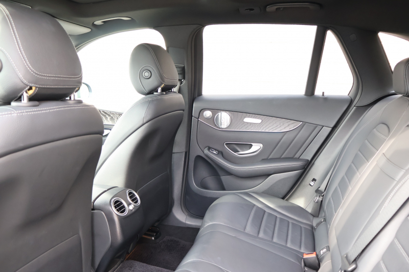 メルセデスベンツ GLC GLC250 4MATIC ｽﾎﾟｰﾂ(本革仕様)　AMGｽﾀｲﾘﾝｸﾞPKG ｴｱﾊﾞﾗﾝｽPKG ﾚｰﾀﾞｰｾｰﾌﾃｨPKG  ﾊﾟﾉﾗﾐｯｸSR 黒革ｼｰﾄ ｼｰﾄﾋｰﾀｰ ｷｰﾚｽGO 純正ﾅﾋﾞ地ﾃﾞｼﾞ 360度ｶﾒﾗｼｽﾃﾑ Burmester  電動Rｹﾞｰﾄ ﾌｯﾄﾄﾗﾝｸOP LEDﾍｯﾄﾞPTS AIRBODYｻｽ AMG19ｲﾝﾁAW　2年保証