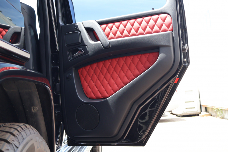 AMG Gクラス G63　左ﾊﾝﾄﾞﾙ designoｴｸｽｸﾙｰｼﾌﾞｲﾝﾃﾘｱPKG ﾃﾞｨｽﾄﾛﾆｯｸ&BSM 7AT SR designoｸﾗｼｯｸﾚｯﾄﾞ/ﾌﾞﾗｯｸ革ｼｰﾄ ｼｰﾄﾋｰﾀｰ ﾍﾞﾝﾁﾚｰﾀｰ 純正ﾅﾋﾞ地ﾃﾞｼﾞ harman/kardonｻﾗｳﾝﾄﾞ Bﾓﾆﾀｰ PTS ｷｾﾉﾝﾗｲﾄ AMG20ｲﾝﾁAW　2年保証