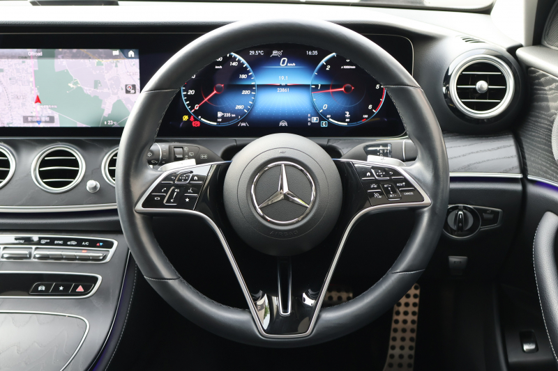 メルセデスベンツ Eクラス E220d 4MATIC ｵｰﾙﾃﾚｲﾝ　後期型 ｴｸｽｸﾙｰｼﾌﾞPKG ｴﾅｼﾞｬｲｼﾞﾝｸﾞPKG ﾚｰﾀﾞｰｾｰﾌﾃｨPKG ﾊﾟﾉﾗﾏSR ﾌﾞﾗｯｸ革 ｼｰﾄﾋｰﾀ ﾍﾞﾝﾁﾚｰﾀ MBUX AR12.3ｲﾝﾁﾅﾋﾞ地ﾃﾞｼﾞ Burmester ﾜｲﾔﾚｽﾁｬｰｼﾞﾝｸﾞ HUD ｴｱｻｽ 純正19ｲﾝﾁAW　2年保証