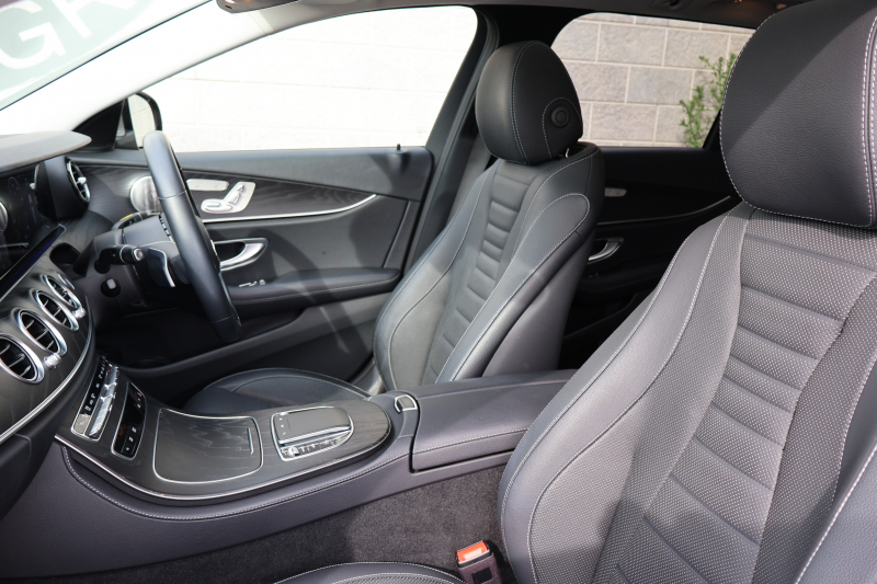 メルセデスベンツ Eクラス E220d 4MATIC ｵｰﾙﾃﾚｲﾝ　後期型 ｴｸｽｸﾙｰｼﾌﾞPKG ｴﾅｼﾞｬｲｼﾞﾝｸﾞPKG ﾚｰﾀﾞｰｾｰﾌﾃｨPKG ﾊﾟﾉﾗﾏSR ﾌﾞﾗｯｸ革 ｼｰﾄﾋｰﾀ ﾍﾞﾝﾁﾚｰﾀ MBUX AR12.3ｲﾝﾁﾅﾋﾞ地ﾃﾞｼﾞ Burmester ﾜｲﾔﾚｽﾁｬｰｼﾞﾝｸﾞ HUD ｴｱｻｽ 純正19ｲﾝﾁAW　2年保証