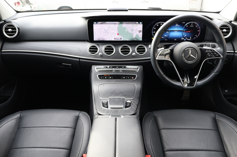 メルセデスベンツ Eクラス E220d 4MATIC ｵｰﾙﾃﾚｲﾝ　後期型 ｴｸｽｸﾙｰｼﾌﾞPKG ｴﾅｼﾞｬｲｼﾞﾝｸﾞPKG ﾚｰﾀﾞｰｾｰﾌﾃｨPKG ﾊﾟﾉﾗﾏSR ﾌﾞﾗｯｸ革 ｼｰﾄﾋｰﾀ ﾍﾞﾝﾁﾚｰﾀ MBUX AR12.3ｲﾝﾁﾅﾋﾞ地ﾃﾞｼﾞ Burmester ﾜｲﾔﾚｽﾁｬｰｼﾞﾝｸﾞ HUD ｴｱｻｽ 純正19ｲﾝﾁAW　2年保証