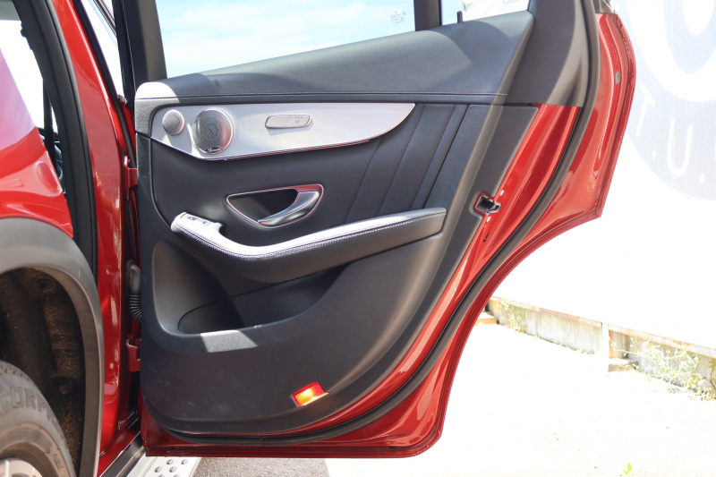 メルセデスベンツ GLC GLC250 4MATIC ｽﾎﾟｰﾂ(本革仕様)　AMGｽﾀｲﾘﾝｸﾞPKG ｴｱﾊﾞﾗﾝｽPKG ﾚｰﾀﾞｰｾｰﾌﾃｨPKG  ﾊﾟﾉﾗﾐｯｸSR 黒革ｼｰﾄ ｼｰﾄﾋｰﾀｰ ｷｰﾚｽGO 純正ﾅﾋﾞ地ﾃﾞｼﾞ 360度ｶﾒﾗｼｽﾃﾑ Burmester  電動Rｹﾞｰﾄ ﾌｯﾄﾄﾗﾝｸOP LEDﾍｯﾄﾞPTS ﾗﾝﾆﾝｸﾞﾎﾞｰﾄﾞ AMG19ｲﾝﾁAW　2年保証
