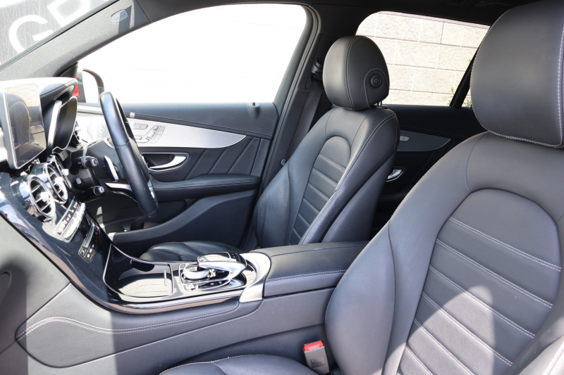 メルセデスベンツ GLC GLC250 4MATIC ｽﾎﾟｰﾂ(本革仕様)　AMGｽﾀｲﾘﾝｸﾞPKG ｴｱﾊﾞﾗﾝｽPKG ﾚｰﾀﾞｰｾｰﾌﾃｨPKG  ﾊﾟﾉﾗﾐｯｸSR 黒革ｼｰﾄ ｼｰﾄﾋｰﾀｰ ｷｰﾚｽGO 純正ﾅﾋﾞ地ﾃﾞｼﾞ 360度ｶﾒﾗｼｽﾃﾑ Burmester  電動Rｹﾞｰﾄ ﾌｯﾄﾄﾗﾝｸOP LEDﾍｯﾄﾞPTS ﾗﾝﾆﾝｸﾞﾎﾞｰﾄﾞ AMG19ｲﾝﾁAW　2年保証
