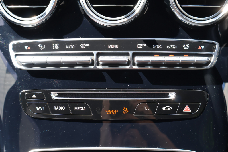 メルセデスベンツ GLC GLC250 4MATIC ｽﾎﾟｰﾂ(本革仕様)　AMGｽﾀｲﾘﾝｸﾞPKG ｴｱﾊﾞﾗﾝｽPKG ﾚｰﾀﾞｰｾｰﾌﾃｨPKG  ﾊﾟﾉﾗﾐｯｸSR 黒革ｼｰﾄ ｼｰﾄﾋｰﾀｰ ｷｰﾚｽGO 純正ﾅﾋﾞ地ﾃﾞｼﾞ 360度ｶﾒﾗｼｽﾃﾑ Burmester  電動Rｹﾞｰﾄ ﾌｯﾄﾄﾗﾝｸOP LEDﾍｯﾄﾞPTS ﾗﾝﾆﾝｸﾞﾎﾞｰﾄﾞ AMG19ｲﾝﾁAW　2年保証