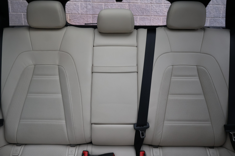 AMG Eクラス E43 4MATIC ｽﾃｰｼｮﾝﾜｺﾞﾝ　ｴｸｽｸﾙｰｼﾌﾞPKG ﾚｰﾀﾞｰｾｰﾌﾃｨPKG ｴｱﾊﾞﾗﾝｽPKG ﾍﾞｰｼﾞｭﾅｯﾊﾟ革 ｼｰﾄﾋｰﾀｰ ﾍﾞﾝﾁﾚｰﾀｰ 純正12.3ｲﾝﾁﾅﾋﾞ地ﾃﾞｼﾞ 360°ｶﾒﾗ Burmesterｻﾗｳﾝﾄﾞ Applecarplay Android Auto ﾌｯﾄﾄﾗﾝｸOP ﾏﾙﾁﾋﾞｰﾑLED AMG20AW　2年保証