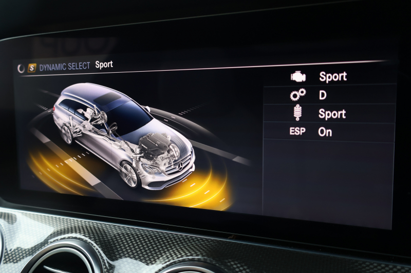 AMG Eクラス E43 4MATIC ｽﾃｰｼｮﾝﾜｺﾞﾝ　ｴｸｽｸﾙｰｼﾌﾞPKG ﾚｰﾀﾞｰｾｰﾌﾃｨPKG ｴｱﾊﾞﾗﾝｽPKG ﾍﾞｰｼﾞｭﾅｯﾊﾟ革 ｼｰﾄﾋｰﾀｰ ﾍﾞﾝﾁﾚｰﾀｰ 純正12.3ｲﾝﾁﾅﾋﾞ地ﾃﾞｼﾞ 360°ｶﾒﾗ Burmesterｻﾗｳﾝﾄﾞ Applecarplay Android Auto ﾌｯﾄﾄﾗﾝｸOP ﾏﾙﾁﾋﾞｰﾑLED AMG20AW　2年保証