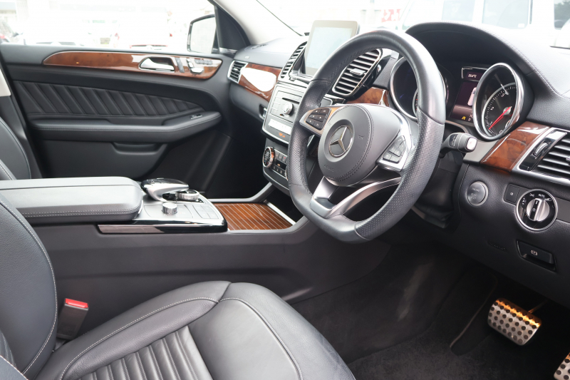 メルセデスベンツ GLS GLS350d 4MATIC ｽﾎﾟｰﾂ　ﾚｰﾀﾞｰｾｰﾌﾃｨPKG AMGｽﾀｲﾘﾝｸﾞ ﾊﾟﾉﾗﾐｯｸSR 黒ﾅｯﾊﾟ革 全席ｼｰﾄﾋｰﾀｰ 純正8ｲﾝﾁﾅﾋﾞ地ﾃﾞｼﾞ 360度ｶﾒﾗ 電動Rｹﾞｰﾄ harman/kardonﾛｼﾞｯｸ7ｻｳﾝﾄﾞｼｽﾃﾑ AppleCarPlay LEDﾍｯﾄﾞ ﾗﾝﾆﾝｸﾞﾎﾞｰﾄﾞ AMG21AW　2年保証