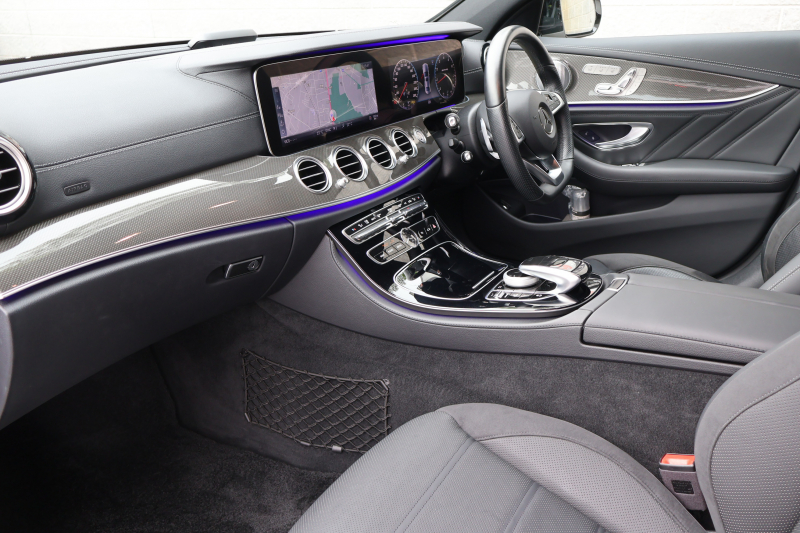 AMG Eクラス E43 4MATIC　ｴｸｽｸﾙｰｼﾌﾞPKG ﾚｰﾀﾞｰｾｰﾌﾃｨPKG ｴｱﾊﾞﾗﾝｽPKG 黒ﾅｯﾊﾟ革 ｼｰﾄﾋｰﾀｰ ﾍﾞﾝﾁﾚｰﾀｰ 純正12.3ｲﾝﾁﾅﾋﾞ地ﾃﾞｼﾞ 360°ｶﾒﾗ Burmesterｻﾗｳﾝﾄﾞ AppleCarPlay Android Auto ﾌｯﾄﾄﾗﾝｸOP ﾏﾙﾁﾋﾞｰﾑLED AMG20AW　2年保証