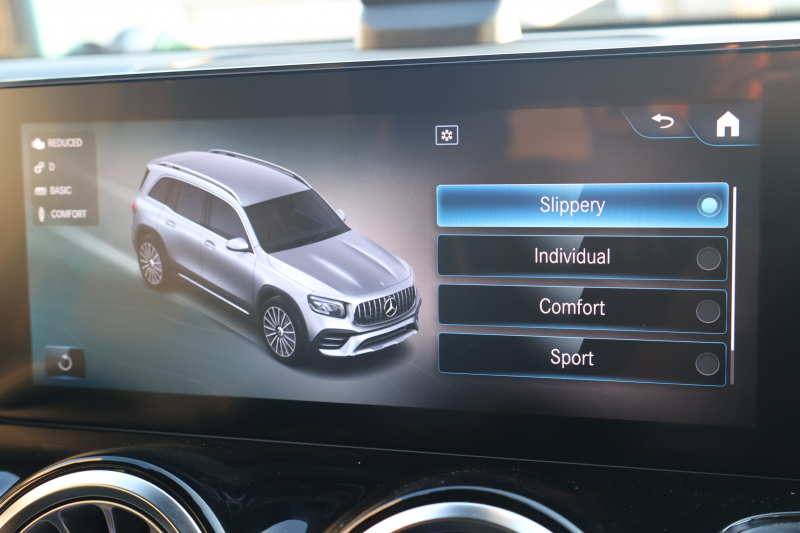 AMG GLB GLB35 4MATIC　AMGｱﾄﾞﾊﾞﾝｽﾄﾞPKG ﾅﾋﾞｹﾞｰｼｮﾝPKG ｴﾅｼﾞｬｲｼﾞﾝｸﾞPKGPLUS ﾚｰﾀﾞｰｾｰﾌﾃｨPKG 1ｵｰﾅｰ ﾊﾟﾉﾗﾐｯｸSR 灰/黒革ｼｰﾄ ｼｰﾄﾋｰﾀｰ ﾍﾞﾝﾁﾚｰﾀｰ MBUX 10.25ｲﾝﾁﾅﾋﾞ地ﾃﾞｼﾞ 360度ｶﾒﾗ ﾜｲﾔﾚｽﾁｬｰｼﾞﾝｸﾞ HUD AMG19AW　2年保証