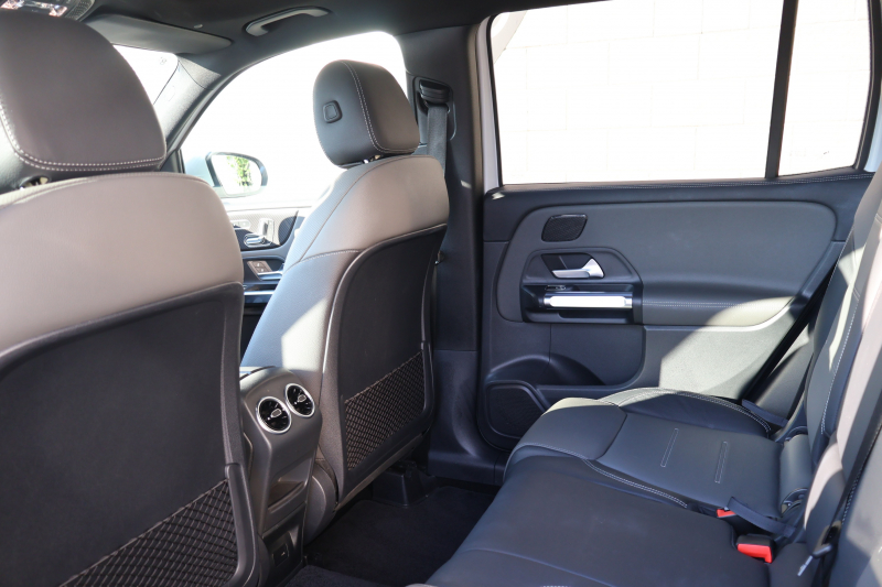 AMG GLB GLB35 4MATIC　AMGｱﾄﾞﾊﾞﾝｽﾄﾞPKG ﾅﾋﾞｹﾞｰｼｮﾝPKG ｴﾅｼﾞｬｲｼﾞﾝｸﾞPKGPLUS ﾚｰﾀﾞｰｾｰﾌﾃｨPKG 1ｵｰﾅｰ ﾊﾟﾉﾗﾐｯｸSR 灰/黒革ｼｰﾄ ｼｰﾄﾋｰﾀｰ ﾍﾞﾝﾁﾚｰﾀｰ MBUX 10.25ｲﾝﾁﾅﾋﾞ地ﾃﾞｼﾞ 360度ｶﾒﾗ ﾜｲﾔﾚｽﾁｬｰｼﾞﾝｸﾞ HUD AMG19AW　2年保証