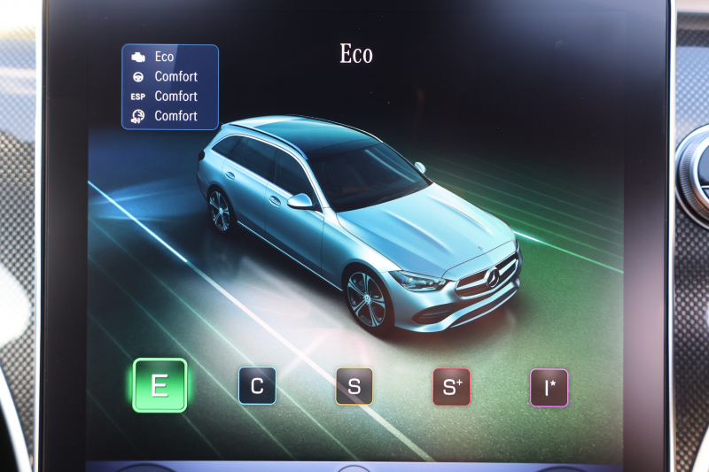 メルセデスベンツ Cクラス C200 ｽﾃｰｼｮﾝﾜｺﾞﾝ AVG(ISG搭載ﾓﾃﾞﾙ)　AMGﾗｲﾝPKG ﾍﾞｰｼｯｸPKG ﾚｰﾀﾞｰｾｰﾌﾃｨPKG 1ｵｰﾅｰ 黒ﾊｰﾌ革 ｼｰﾄﾋｰﾀｰ  MBUX ARﾅﾋﾞ地ﾃﾞｼﾞ 360度ｶﾒﾗ  HUD  DIGITALﾗｲﾄ AMG18ｲﾝﾁAW　2年保証