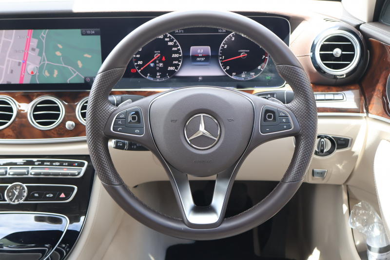 メルセデスベンツ Eクラス E400 4MATIC ｴｸｽｸﾙｰｼﾌﾞ　ﾚｰﾀﾞｰｾｰﾌﾃｨPKG ﾍﾞｰｼﾞｭﾅｯﾊﾟ革 ｼｰﾄﾋｰﾀｰ 純正12.3ｲﾝﾁﾅﾋﾞ地ﾃﾞｼﾞ 360°ｶﾒﾗ Applecarplay Android Auto 電動Rｹﾞｰﾄ ﾌｯﾄﾄﾗﾝｸOP ﾏﾙﾁﾋﾞｰﾑLED AIRBODYｻｽ 純正18AW　2年保証