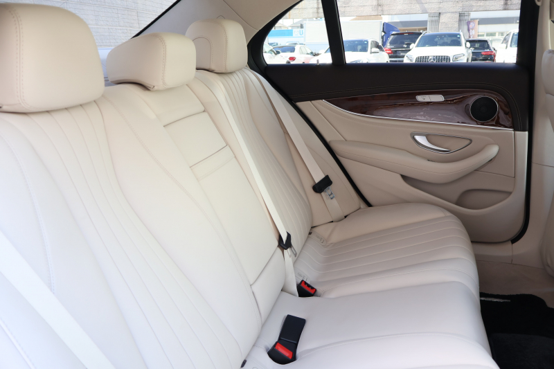 メルセデスベンツ Eクラス E400 4MATIC ｴｸｽｸﾙｰｼﾌﾞ　ﾚｰﾀﾞｰｾｰﾌﾃｨPKG ﾍﾞｰｼﾞｭﾅｯﾊﾟ革 ｼｰﾄﾋｰﾀｰ 純正12.3ｲﾝﾁﾅﾋﾞ地ﾃﾞｼﾞ 360°ｶﾒﾗ Applecarplay Android Auto 電動Rｹﾞｰﾄ ﾌｯﾄﾄﾗﾝｸOP ﾏﾙﾁﾋﾞｰﾑLED AIRBODYｻｽ 純正18AW　2年保証