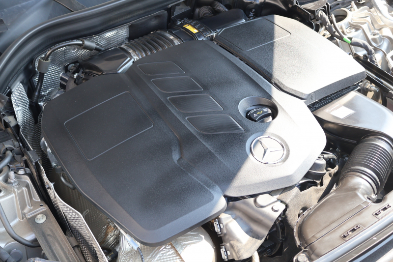 メルセデスベンツ GLC GLC220d 4MATIC(ISG搭載ﾓﾃﾞﾙ) AMGﾗｲﾝPKG　AMGﾚｻﾞｰｴｸｽｸﾙｰｼﾌﾞPKG ﾄﾞﾗｲﾊﾞｰｽﾞPKG 1ｵｰﾅｰ ﾊﾟﾉﾗﾏSR 茶革ｼｰﾄ ｼｰﾄﾋｰﾀｰ MBUX ARﾅﾋﾞ地ﾃﾞｼﾞ AppleCarPlay ﾌｯﾄﾄﾗﾝｸOP ﾜｲﾔﾚｽﾁｬｰｼﾞﾝｸﾞ ﾘｱ・ｱｸｽﾙｽﾃｱ AIRMATICｻｽ AMG19ｲﾝﾁAW　2年保証