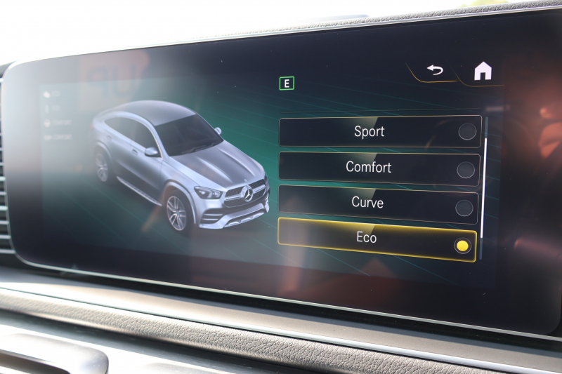 メルセデスベンツ GLE GLE400d 4MATIC ｸｰﾍﾟ ｽﾎﾟｰﾂ　E-ACTIVE BODY CONTROLPKG ﾚｰﾀﾞｰｾｰﾌﾃｨPKG ｴﾅｼﾞｬｲｼﾞﾝｸﾞPKG ﾊﾟﾉﾗﾏSR 黒ﾅｯﾊﾟ革 ｼｰﾄﾋｰﾀｰ ﾍﾞﾝﾁﾚｰﾀｰ 純正12.3ｲﾝﾁﾅﾋﾞTV MBUX Burmester ﾌｯﾄﾄﾗﾝｸOP 温冷ｶｯﾌﾟﾎﾙﾀﾞｰ HUD Rｸﾗｲﾒｰﾄ AMG21ｲﾝﾁAW　2年保証