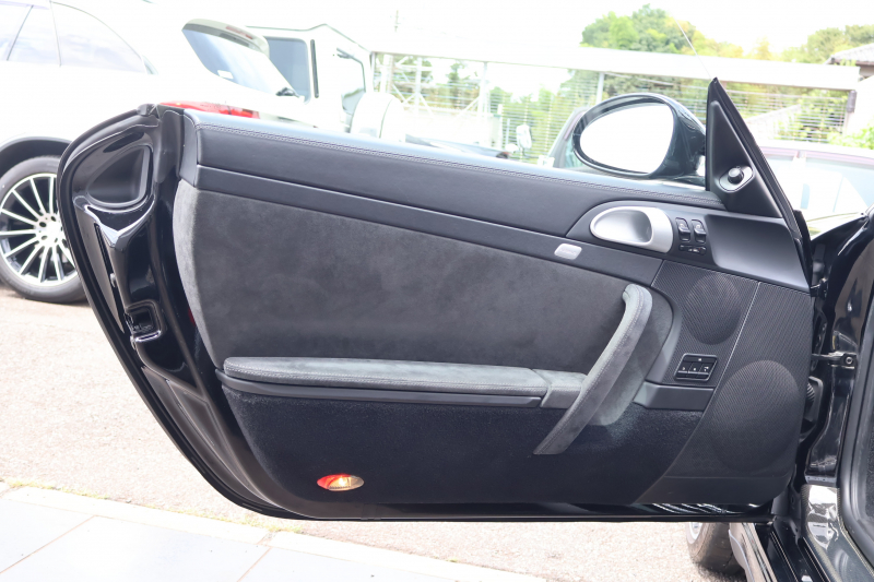ポルシェ 911(Type997) 911 ｶﾚﾗ GTS ｶﾌﾞﾘｵﾚ　MY12 新車並行 左ﾊﾝﾄﾞﾙ 黒幌 ｽﾎﾟｰﾂｸﾛﾉPKG ｶｰﾎﾞﾝｲﾝﾃﾘｱPKG  ｱﾀﾞﾌﾟﾃｨﾌﾞｽﾎﾟｰﾂｼｰﾄ ｼｰﾄﾋｰﾀｰ ｹﾝｳｯﾄﾞSDﾅﾋﾞTV Bﾓﾆﾀｰ PASM ｽﾎﾟｰﾂｴｸﾞｿﾞｰｽﾄｼｽﾃﾑ RSｽﾊﾟｲﾀﾞｰ19AW　2年保証