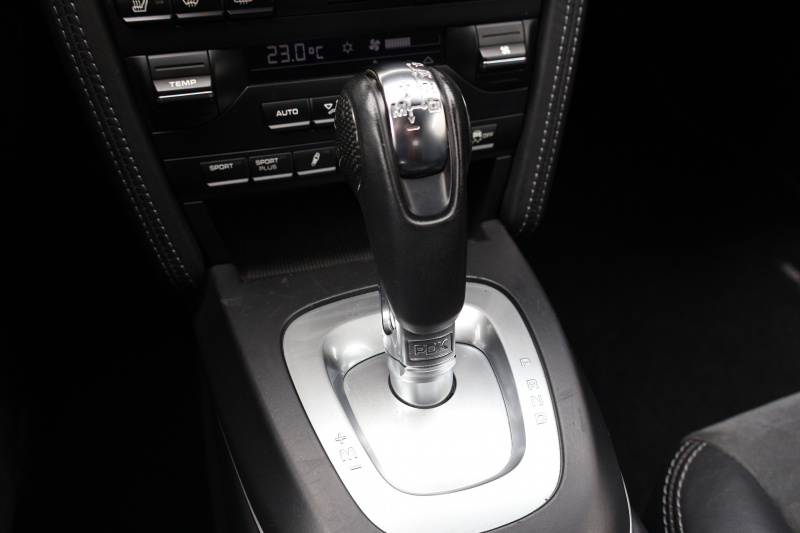 ポルシェ 911(Type997) 911 ｶﾚﾗ GTS ｶﾌﾞﾘｵﾚ　MY12 新車並行 左ﾊﾝﾄﾞﾙ 黒幌 ｽﾎﾟｰﾂｸﾛﾉPKG ｶｰﾎﾞﾝｲﾝﾃﾘｱPKG  ｱﾀﾞﾌﾟﾃｨﾌﾞｽﾎﾟｰﾂｼｰﾄ ｼｰﾄﾋｰﾀｰ ｹﾝｳｯﾄﾞSDﾅﾋﾞTV Bﾓﾆﾀｰ PASM ｽﾎﾟｰﾂｴｸﾞｿﾞｰｽﾄｼｽﾃﾑ RSｽﾊﾟｲﾀﾞｰ19AW　2年保証