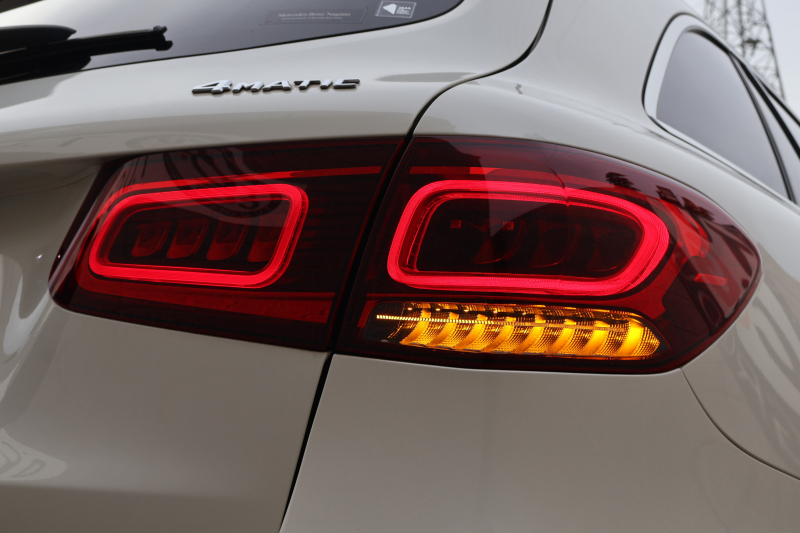 メルセデスベンツ GLC GLC220d 4MATIC AMGﾗｲﾝ　後期型 ﾚｻﾞｰｴｸｽｸﾙｰｼﾌﾞPKG ﾚｰﾀﾞｰｾｰﾌﾃｨPKG ｴｱﾊﾞﾗﾝｽPKG ﾊﾟﾉﾗﾐｯｸSR 黒革 ｼｰﾄﾋｰﾀ ﾍﾞﾝﾁﾚｰﾀ MBUX 純正10.25ｲﾝﾁﾅﾋﾞ地ﾃﾞｼﾞ ｺｯｸﾋﾟｯﾄDisp 360°ｶﾒﾗ Burmester ﾌｯﾄﾄﾗﾝｸOP HUD AMG19ｲﾝﾁAW　2年保証